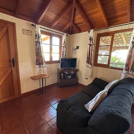 منزل ريفي Finca El Castillo *